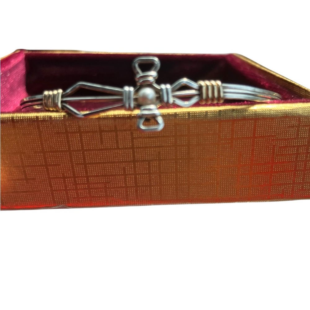 Silver and Gold Wire Bracelet Jesus Loves Me